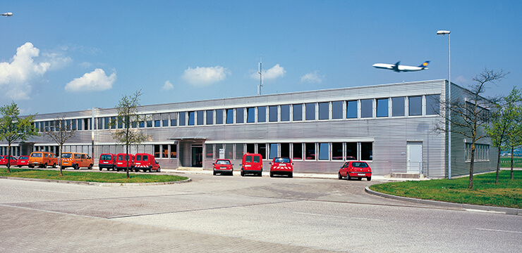 Gewerbebau Flughafen-Werkstatt in München